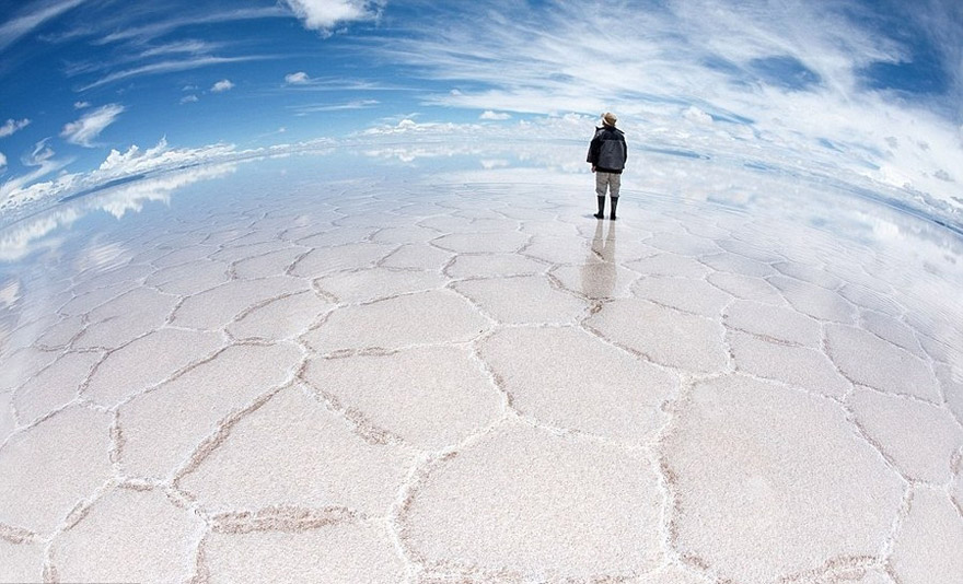 بزرگترین پهنه نمکی دنیا در بولیوی