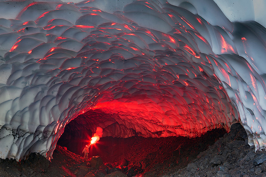 غار یخی در روسیه