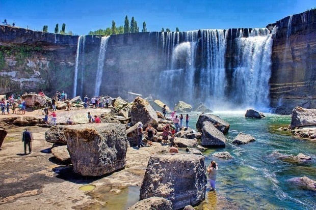 آبشار لاجا در شیلی